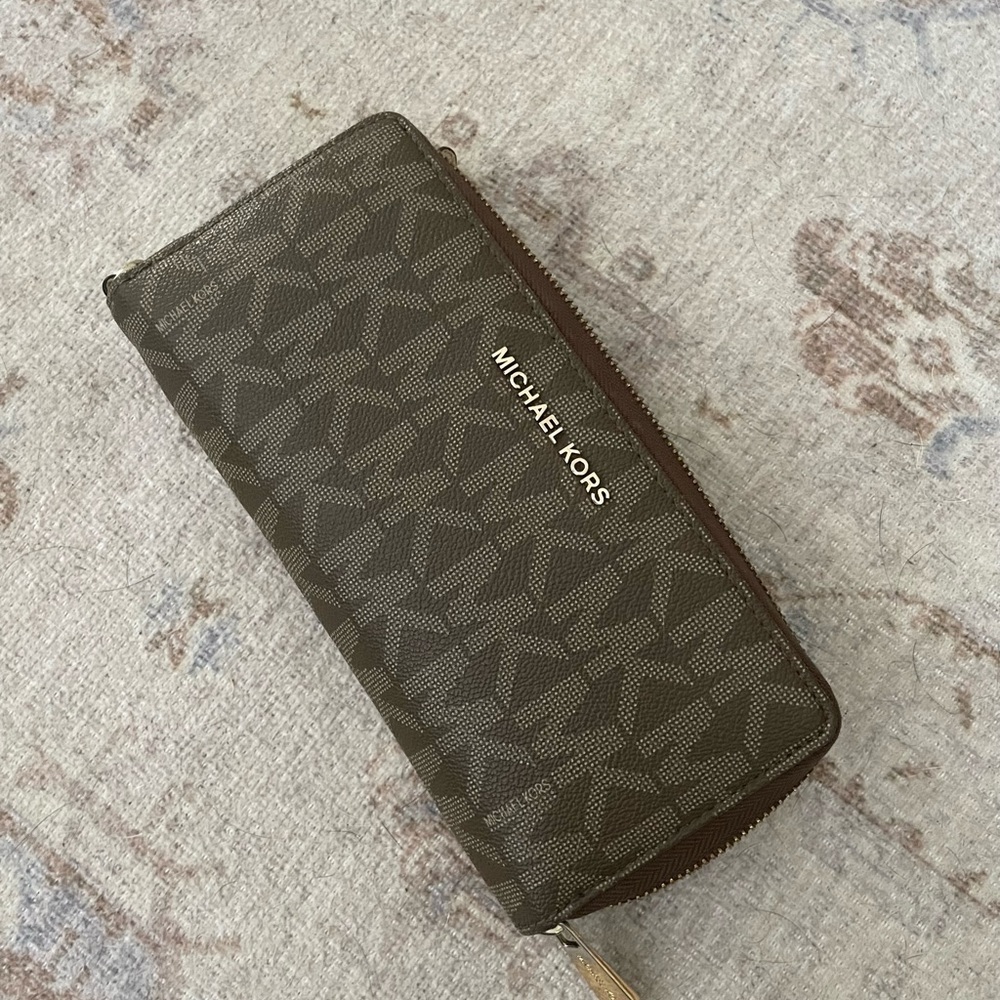 Michael Kors wallet